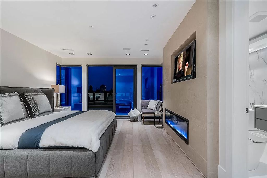 New-Ultra-luxury-Residence-in-West-Vancouver-hit-the-Market-for-C6280000-23