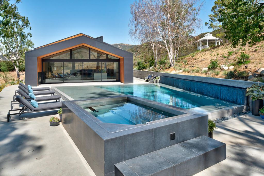 One-of-A-Kind-Home-in-California-with-Mountain-Views-for-Sale-at-6250000-24