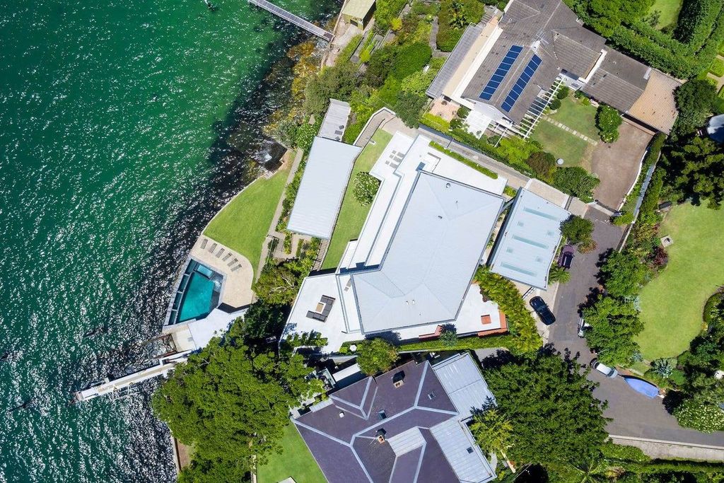 Renovated home with limitless harbour view in New South Wales for Sale