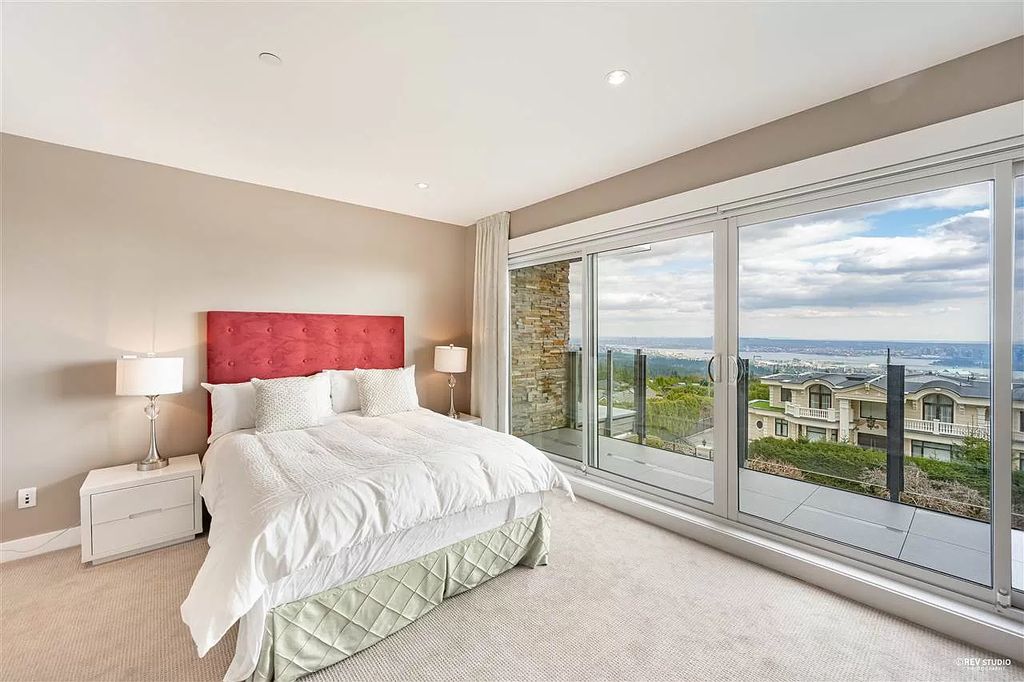 The Spectacular Custom Built Contemporary Home in West Vancouver has panoramic Ocean, City & Mountain views now available for sale. This home located at 1113 Gilston Rd, West Vancouver, BC V7S 2E7, BC, Canada