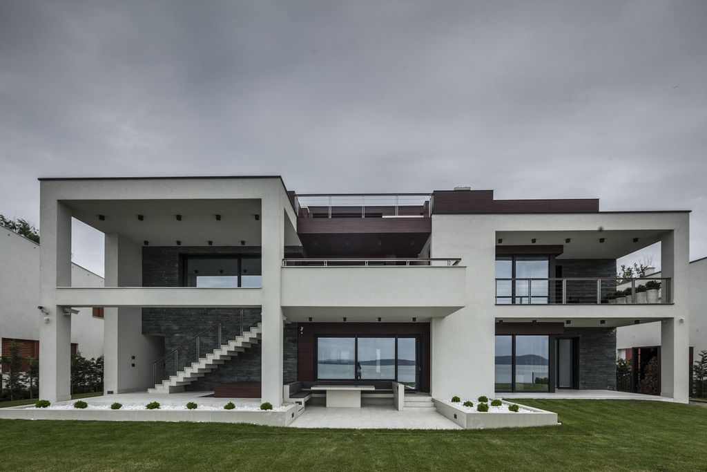 Stunning-Duplex-Lakeside-Home-in-Balatonboglar-by-Toth-Project-13