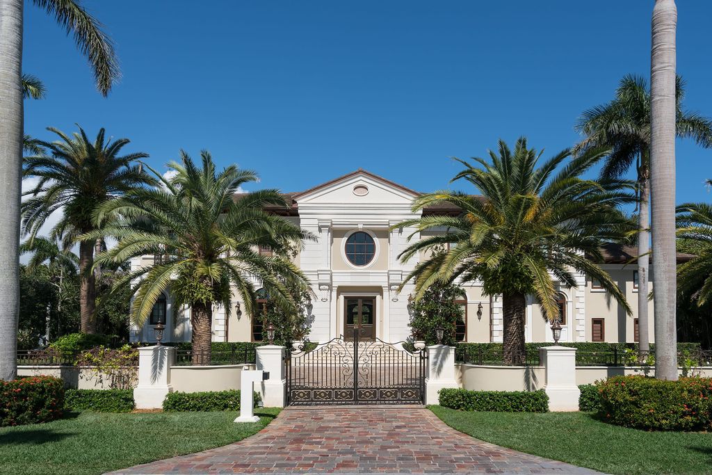 Stunning European waterfront house in Florida with direct access to Biscayne Bay