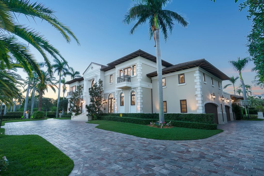 Stunning European waterfront house in Florida with direct access to Biscayne Bay