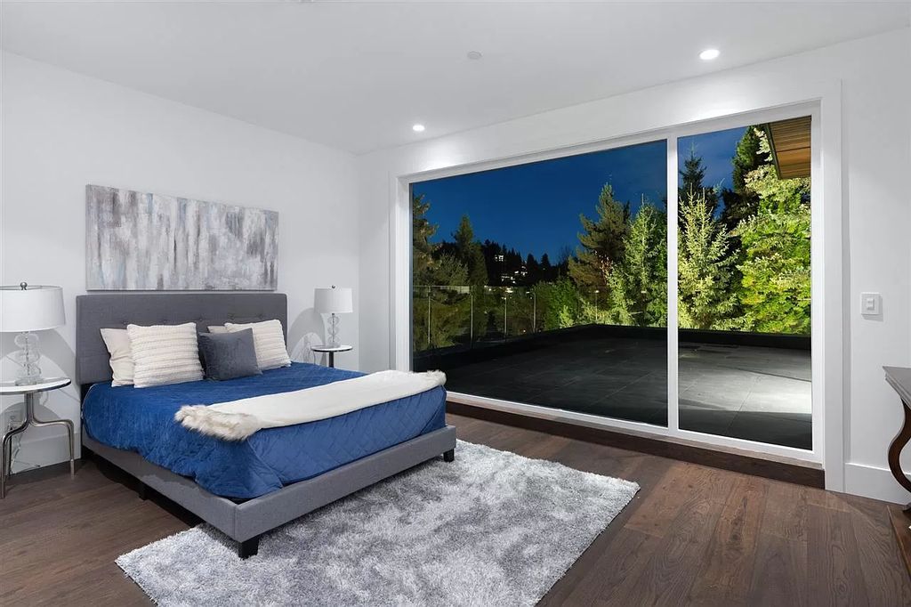 The Cypress Mountain Home in West Vancouver is a brand new contemporary modern home now available for sale. This home located at 1040 Wildwood Ln, West Vancouver, BC V7S 2H8, Canada