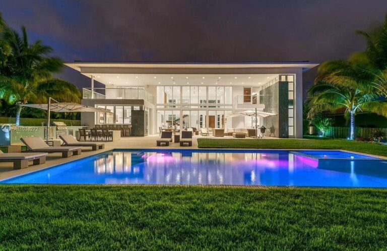 Superbly Equipped Contemporary Waterfront Home in Florida for Sale at $5,500,000
