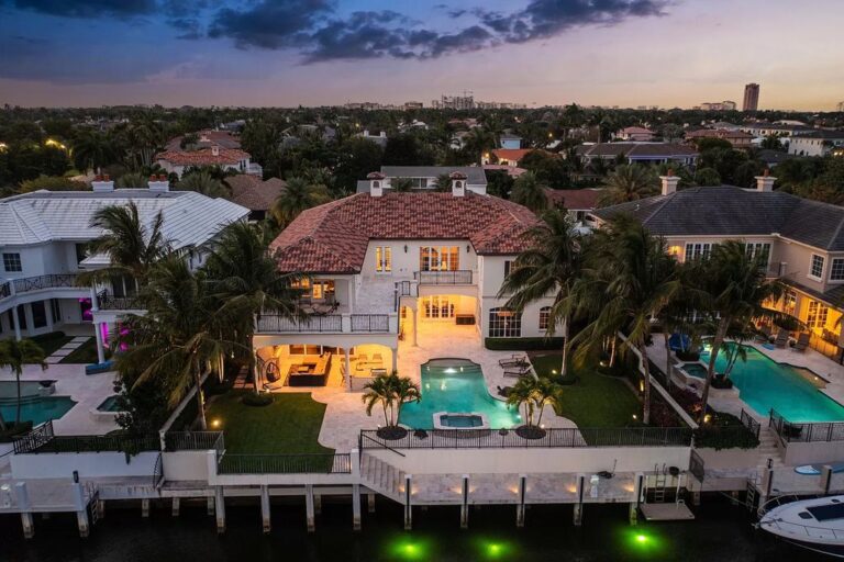Exquisite Waterfront Estate with Contemporary Design and Custom Finishes in Boca Raton