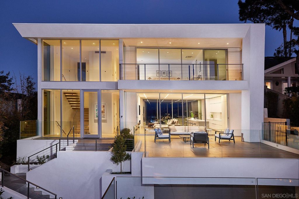 This-13495000-Del-Mar-Home-is-Exceptional-Luxury-Lifestyle-with-Magical-Ocean-Views-1