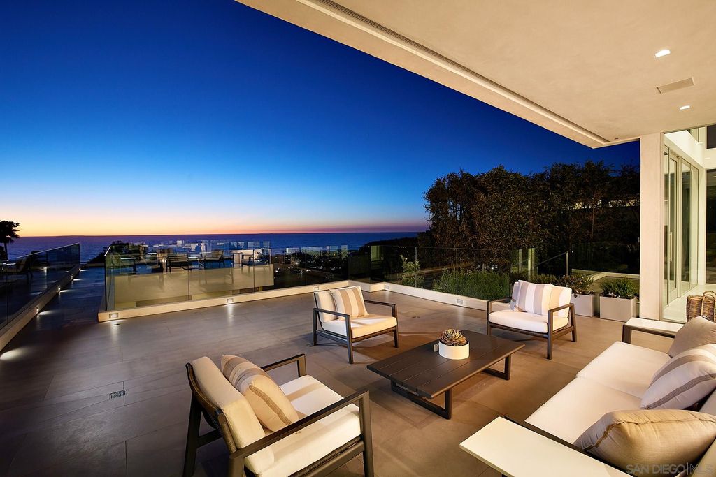 The Del Mar Home is a coastal contemporary property offers magical 180 degree ocean views now available for sale. This home located at 2115 Balboa Ave, Del Mar, California