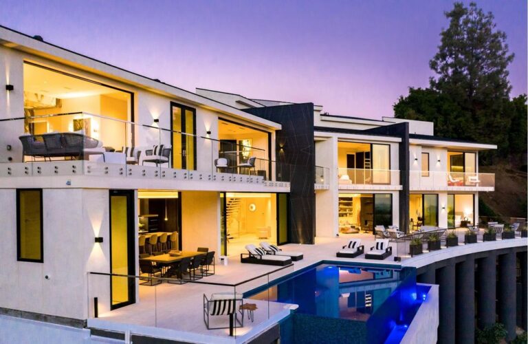 A $14,990,000 Bel Air Home designed with Dramatic Indoor-outdoor Flow