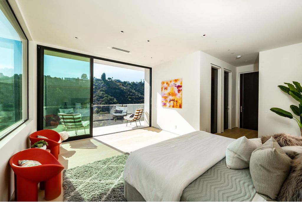 This-14990000-Bel-Air-Home-designed-with-Dramatic-Indoor-and-Outdoor-Flow-14