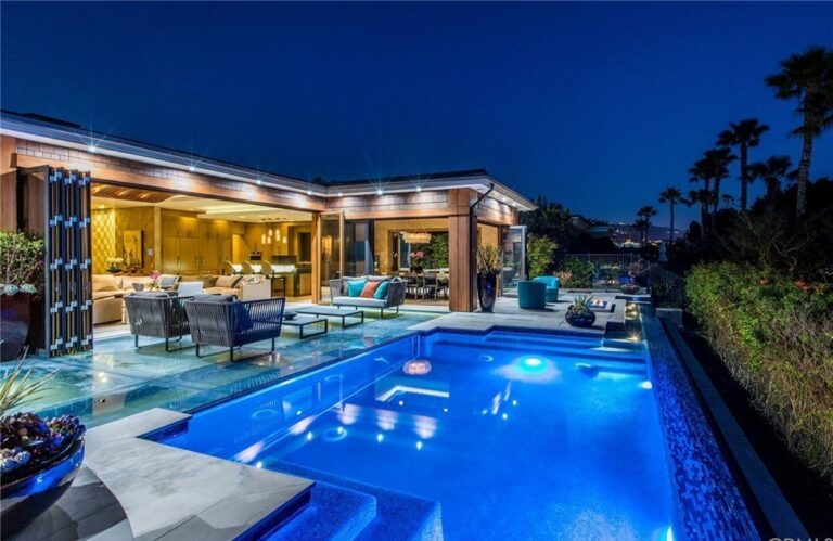This $30,888,000 Laguna Beach Beachside Villa has 5-star Resort Amenities
