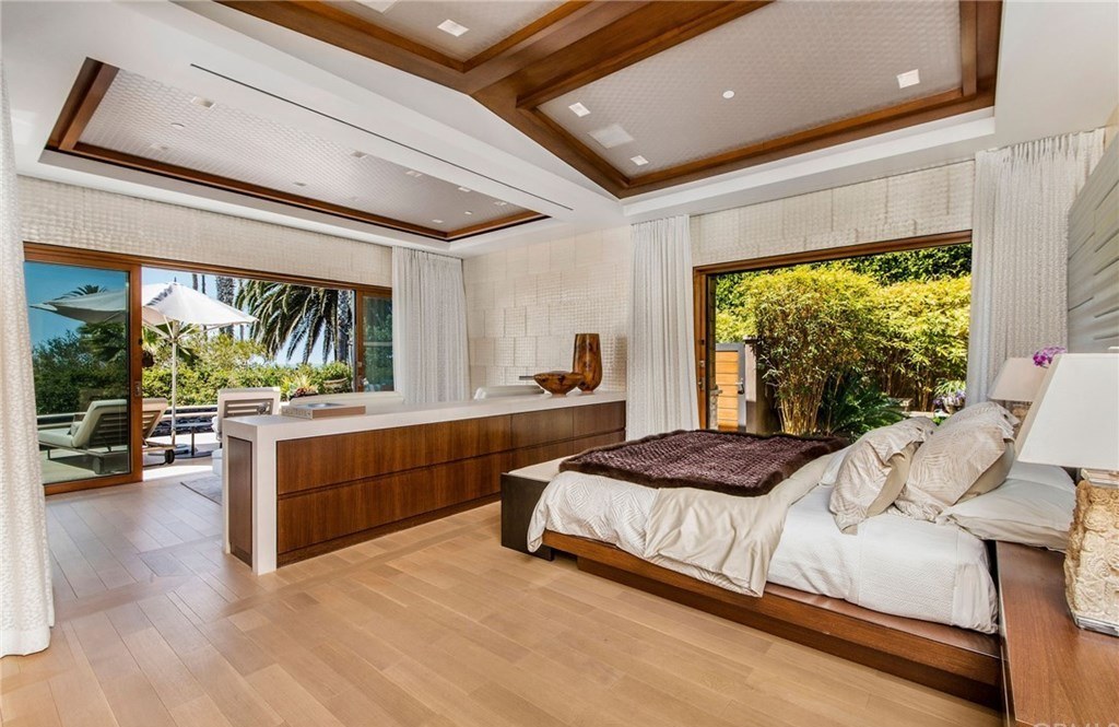 The Laguna Beach Beachside Villa is a luxurious masterpiece in the coveted front row of the ultra-exclusive Montage Ocean Estates now available for sale. This home located at 7 Montage Way, Laguna Beach, California