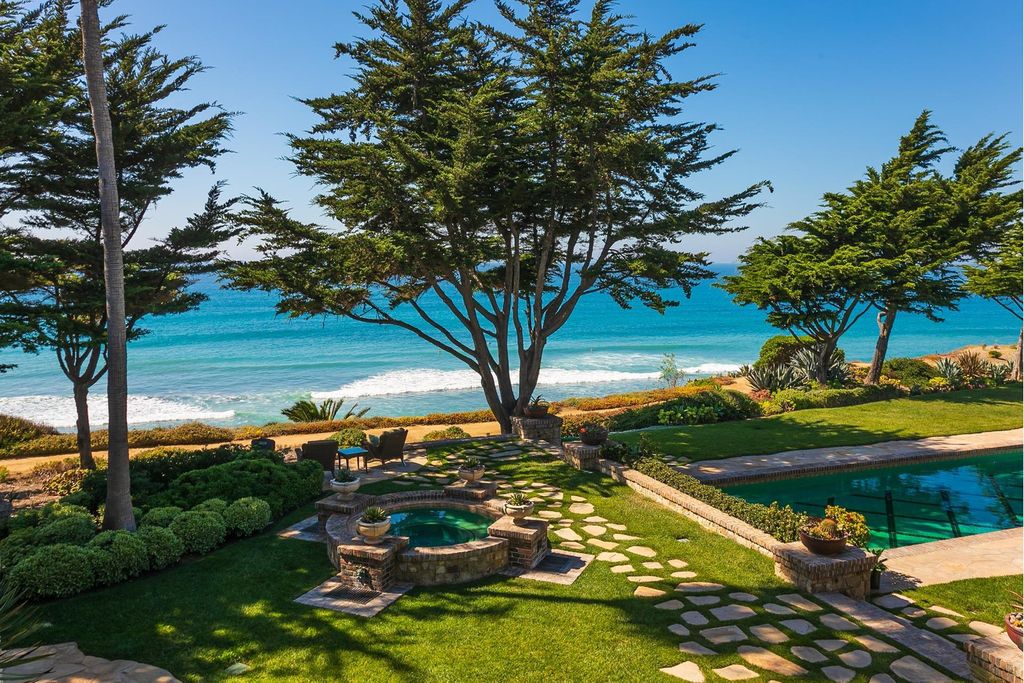 The San Clemente Oceanfront Villa sprawls across nearly three acres of coastal land, gifting scenic ocean views now available for sale. This home located at 4130 Calle Isabella, San Clemente, California