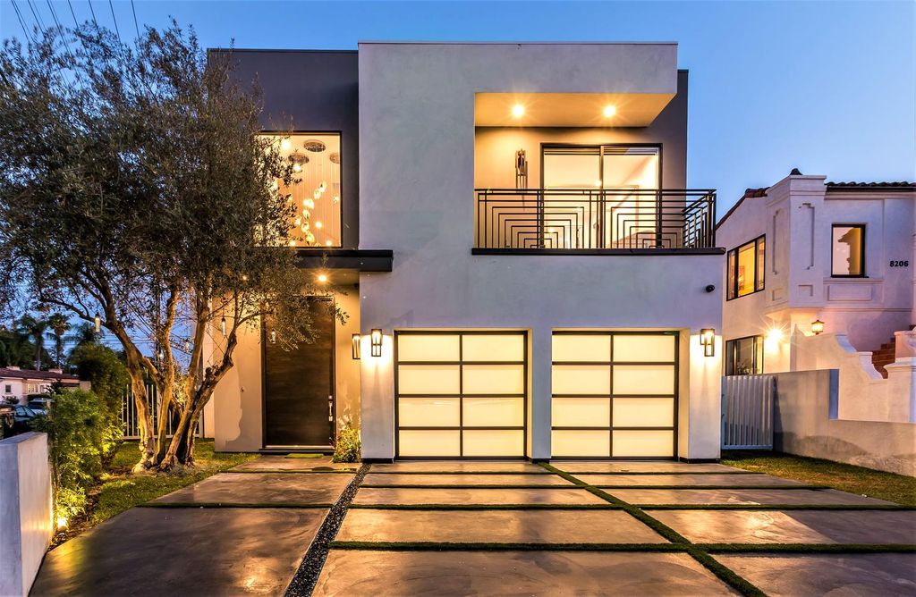 The Los Angeles Home is an exquisitely built new masterpiece with incredible attention to detail setting new standard of living now available for sale. This home located at 401 S La Jolla Ave, Los Angeles, California; offering 5 bedrooms and 6 bathrooms with over 5,500 square feet of living spaces.