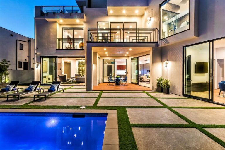 This $4,495,000 Los Angeles Home sets New Standard for Luxury Modern Living