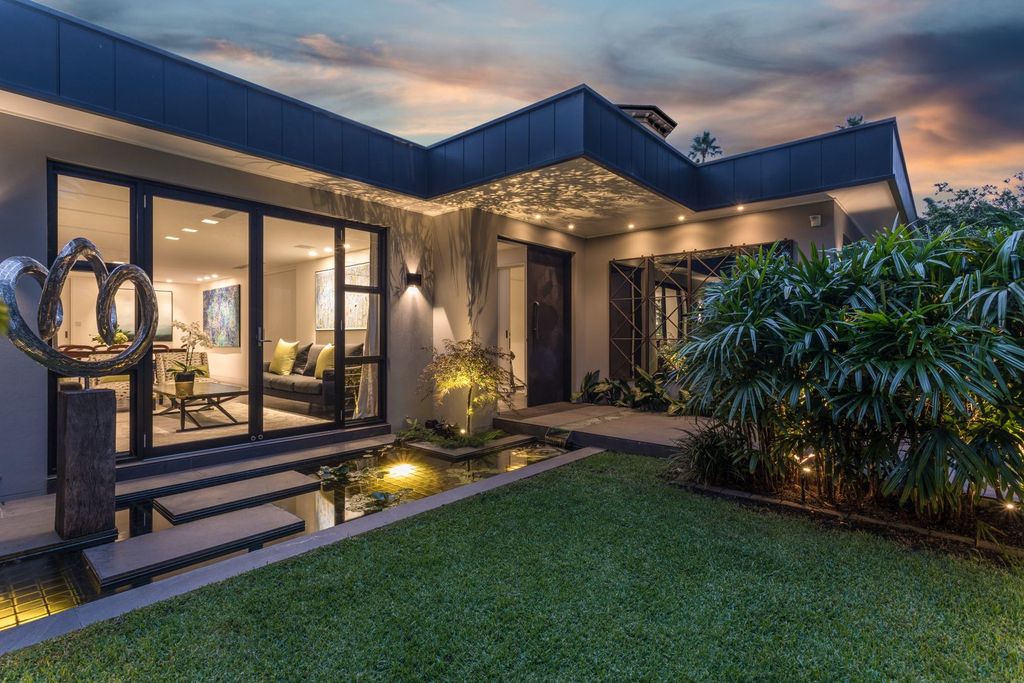 Two-level-Mosman-home-in-New-South-Wales-with-striking-view-for-Sale-2