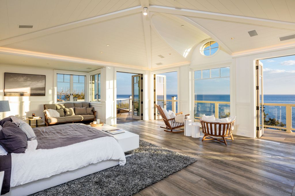 The Retreat in Malibu is a newly-constructed gated and private bluff-top property with panoramic ocean views now available for sale. This home located at 33740 Pacific Coast Hwy, Malibu, California