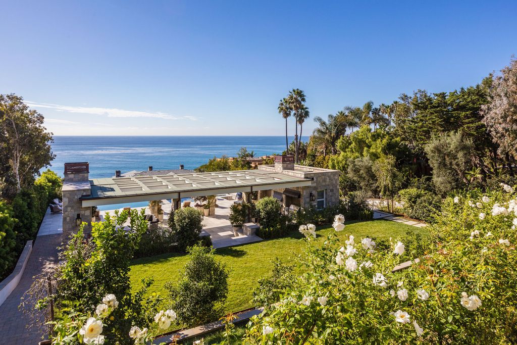 The Retreat in Malibu is a newly-constructed gated and private bluff-top property with panoramic ocean views now available for sale. This home located at 33740 Pacific Coast Hwy, Malibu, California