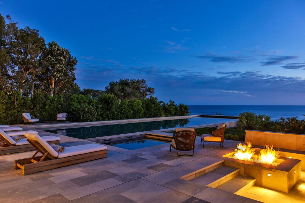 45000000-Private-Bluff-top-Retreat-in-Malibu-with-Panoramic-Ocean-Views-23