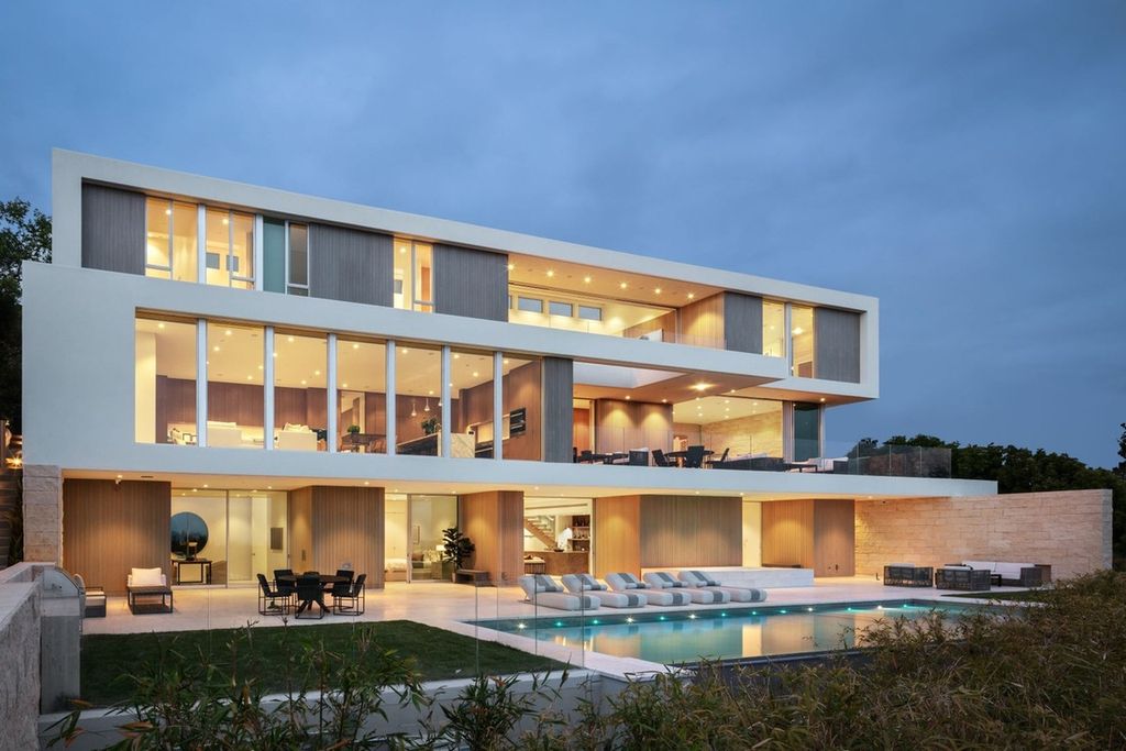 A-Brand-New-Modern-Mansion-in-Pacific-Palisades-hits-the-Market-for-26000000-1