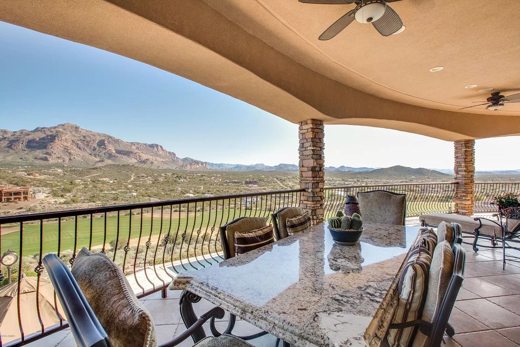 A-magnificent-Arizona-estate-has-unequaled-mountain-view-asking-for-3549000-1
