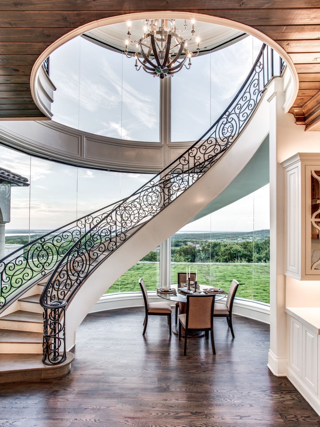 An-Elegantly-Intimate-Estate-in-Texas-with-Panoramic-Views-for-Sale-at-9950000-8