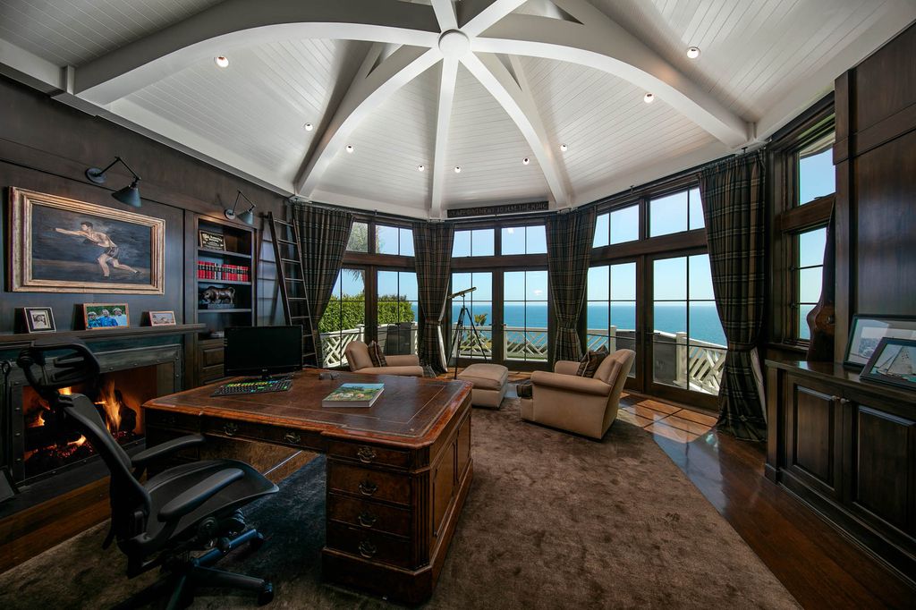 An-Iconic-Traditional-Home-in-Pacific-Palisades-listed-for-37500000-10