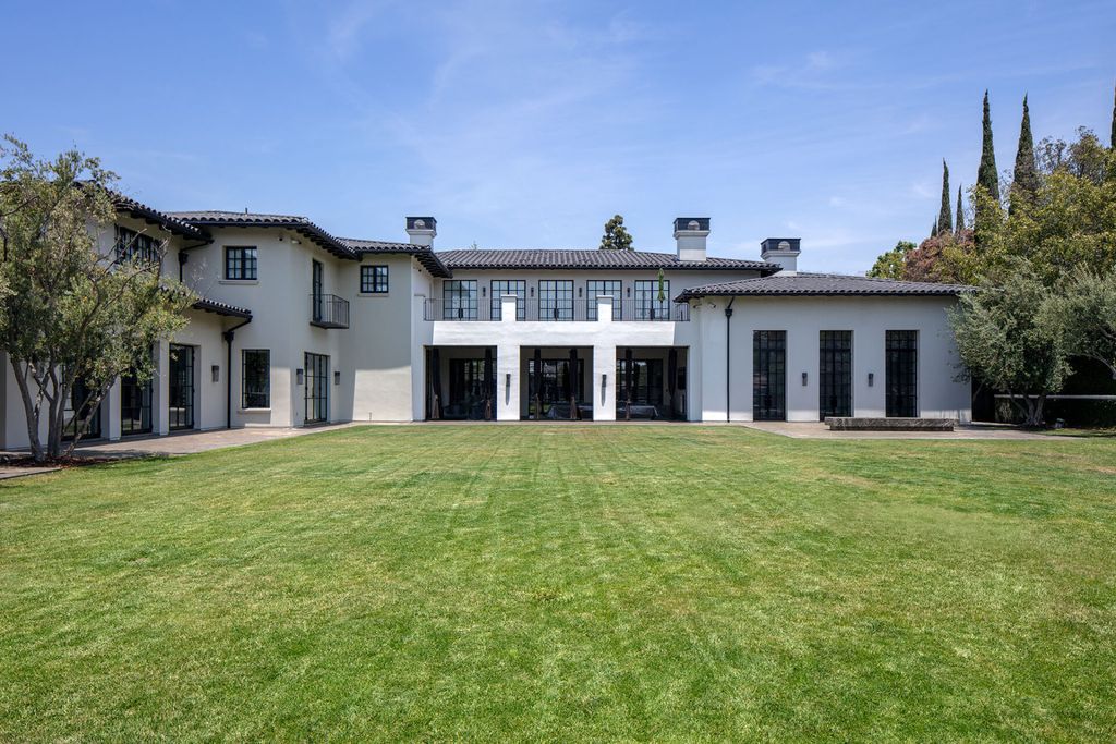 The Estate in Los Angeles is an impeccable resort like estate located on Billionaire's Row features everything and more now available for sale. This home located at 271 S Mapleton Dr, Los Angeles, California