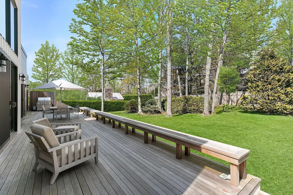 An-dramatic-New-York-estate-in-East-Hampton-with-finest-ocean-and-bay-listed-for-4500000-17