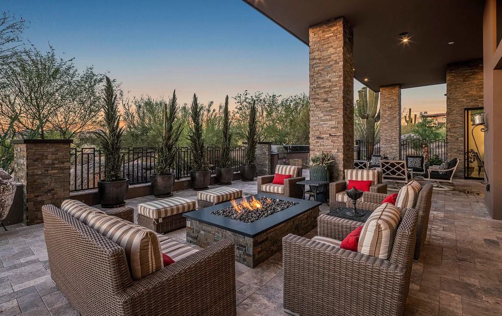 Arizona-newly-built-home-at-Scottsdale-with-Pinnacle-Peak-view-listed-for-5200000-19