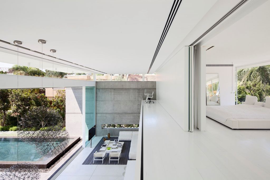 Beautiful Ramat Hasharon House in Israel by Pitsou Kedem Architects