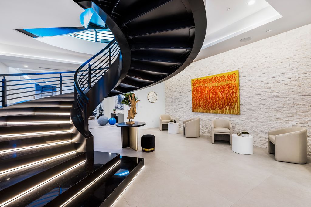 Brand-New-unique-Home-in-Los-Angeles-with-spiraling-staircase-comes-to-Market-at-5995000-28