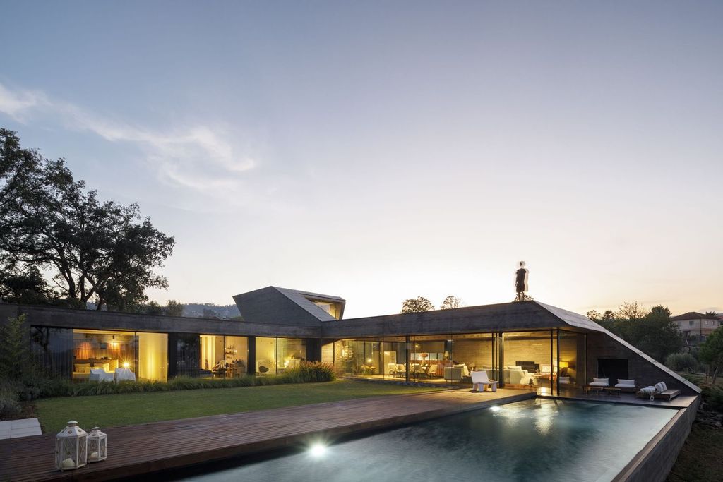 Cork Oak House, An Angular Concrete House by Hugo Pereira Arquitetos