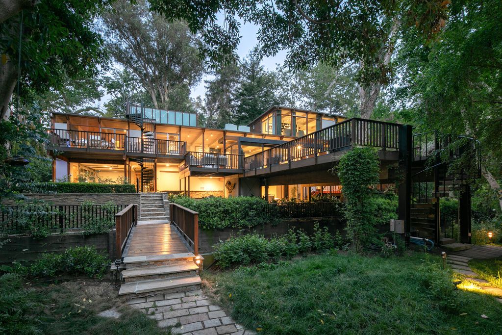 The Home in Santa Monica is a Rustic Canyon gem has been sensitively restored to its former glory with pine eaves now available for sale. This home located at 681 Brooktree Rd, Santa Monica, California