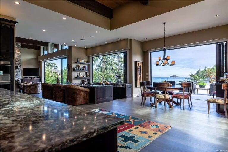 Enjoy Recreational Paradise in Sprawling Oceanfront Nanoose Bay House