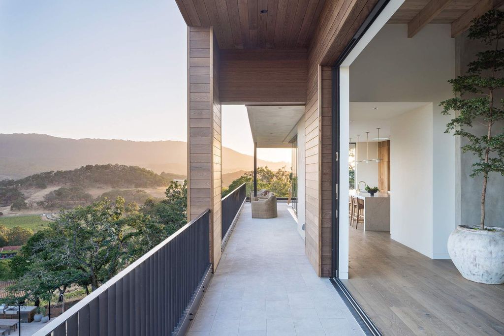 Experience-Sophisticated-Living-in-A-8500000-Glen-Ellen-Modern-Home-has-Dramatic-Views-33