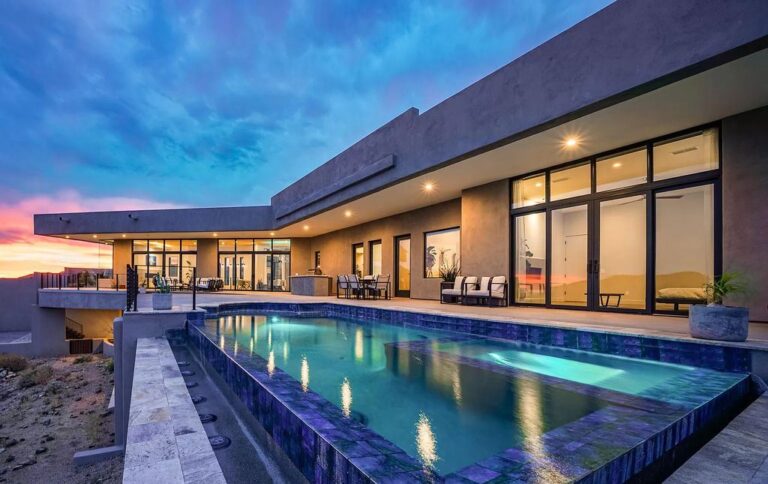 Gorgeous Arizona hillside home with floor to ceiling windows hits ...