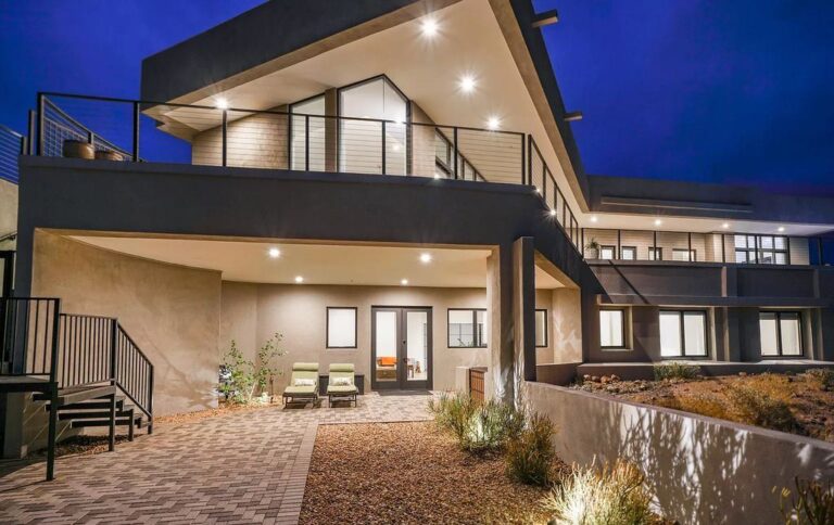 Gorgeous Arizona hillside home with floor to ceiling windows hits Market for $3,250,000