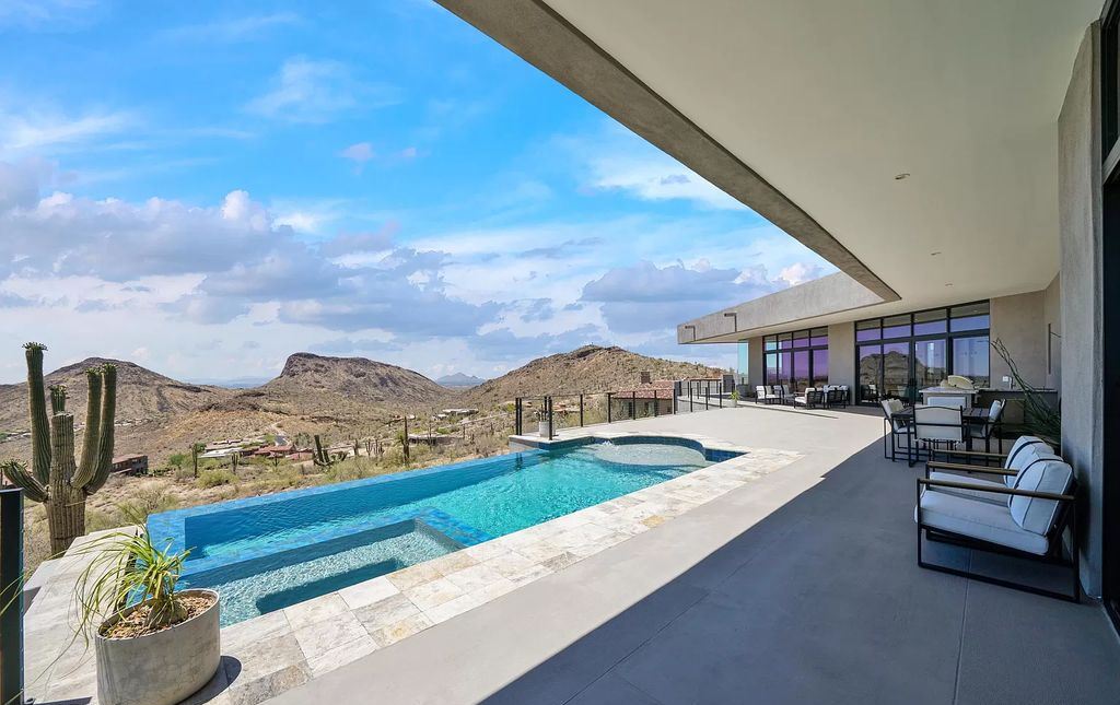 Gorgeous Arizona hillside home with floor to ceiling windows hits Market for $3,250,000