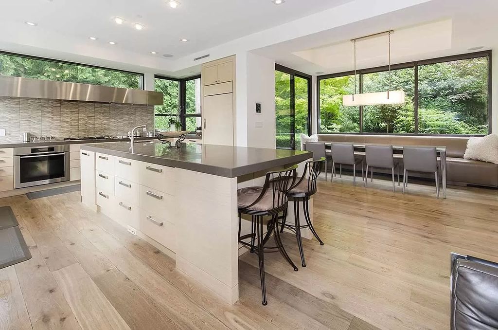 Gorgeous-World-Class-Residence-in-West-Vancouver-Sells-for-C10580000-7