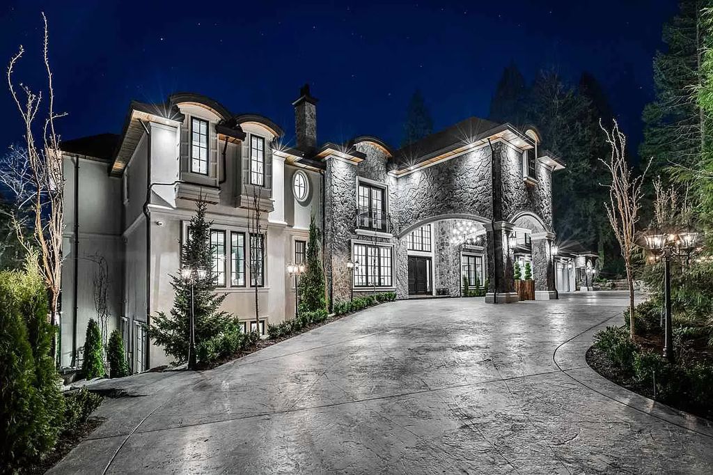 The Grand-Scale Californian Inspired Mansion in Surrey is an amazing home now available for sale. This home located at 2968 132nd St, Surrey, BC V4P 1K3, Canada