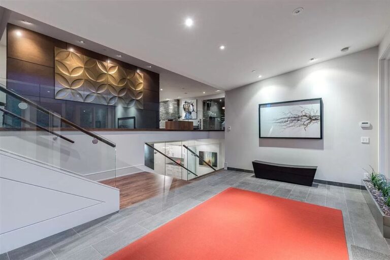 Green Summer House in West Vancouver with Breathtaking Ocean Views