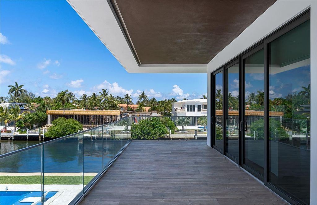 Impeccably-Modern-Tropical-Mansion-in-Golden-Beach-comes-to-Market-at-32515555-12