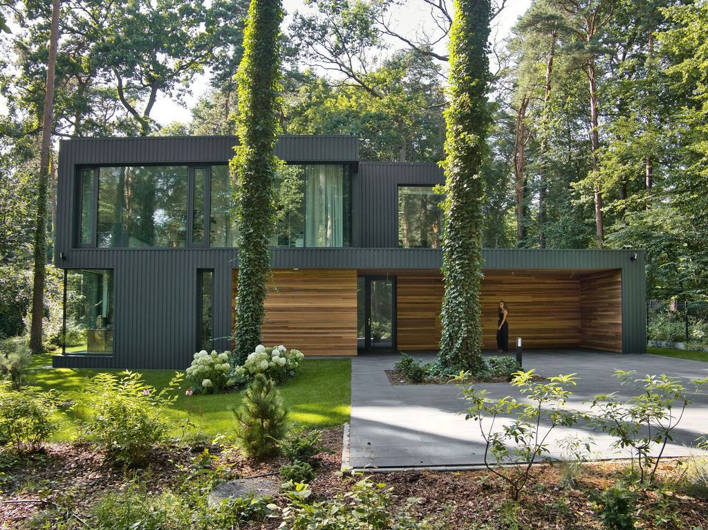 Impressive House Blended Into The Forest in Poland by Z3Z ARCHITEKCI