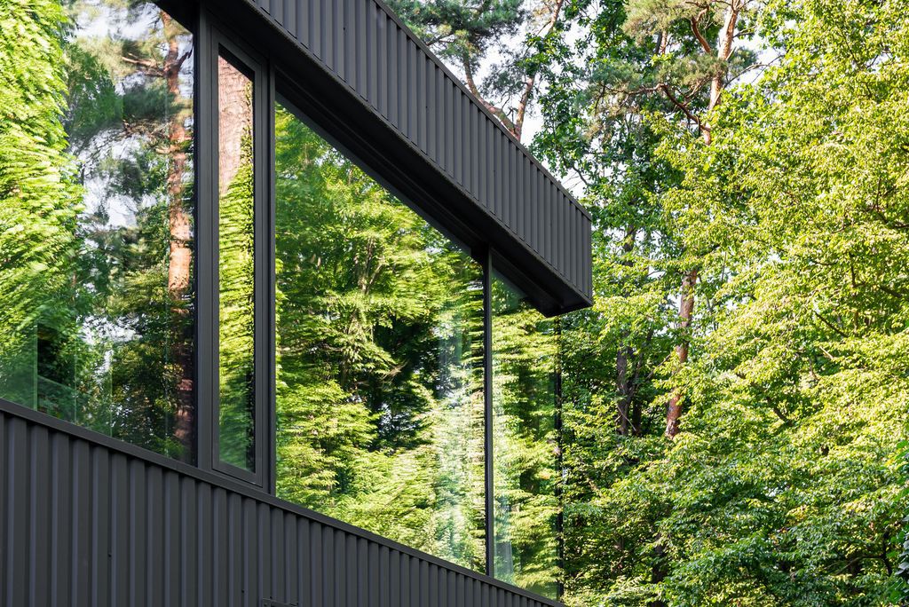Impressive-House-Blended-Into-The-Forest-in-Poland-by-Z3Z-ARCHITEKCI-6