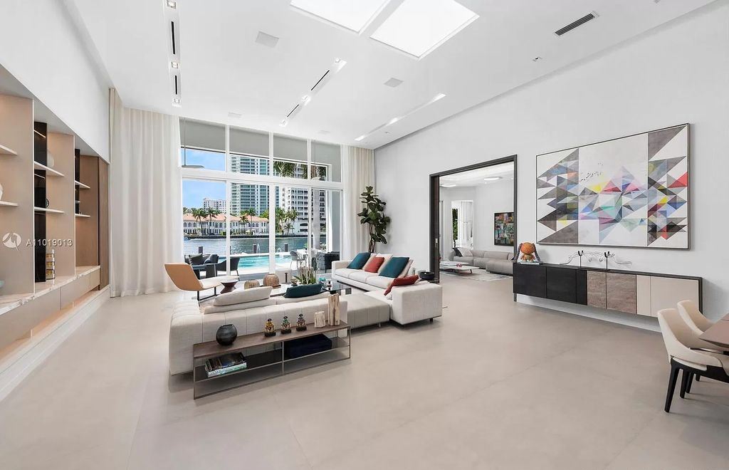 One-Story-Newly-Renovated-Home-in-Golden-Beach-redefines-Luxury-Living-asking-for-1450000-14