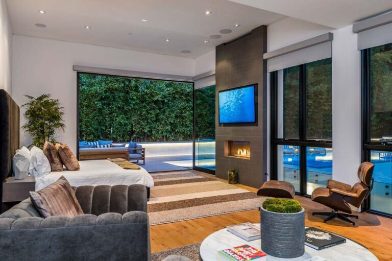 $15,000,000 Sophisticated Beverly Hills Home features Tasteful Finishes