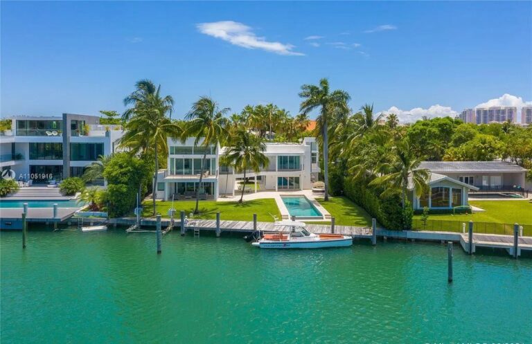 Spectacular Contemporary Waterfront Home in Key Biscayne for $13.5M