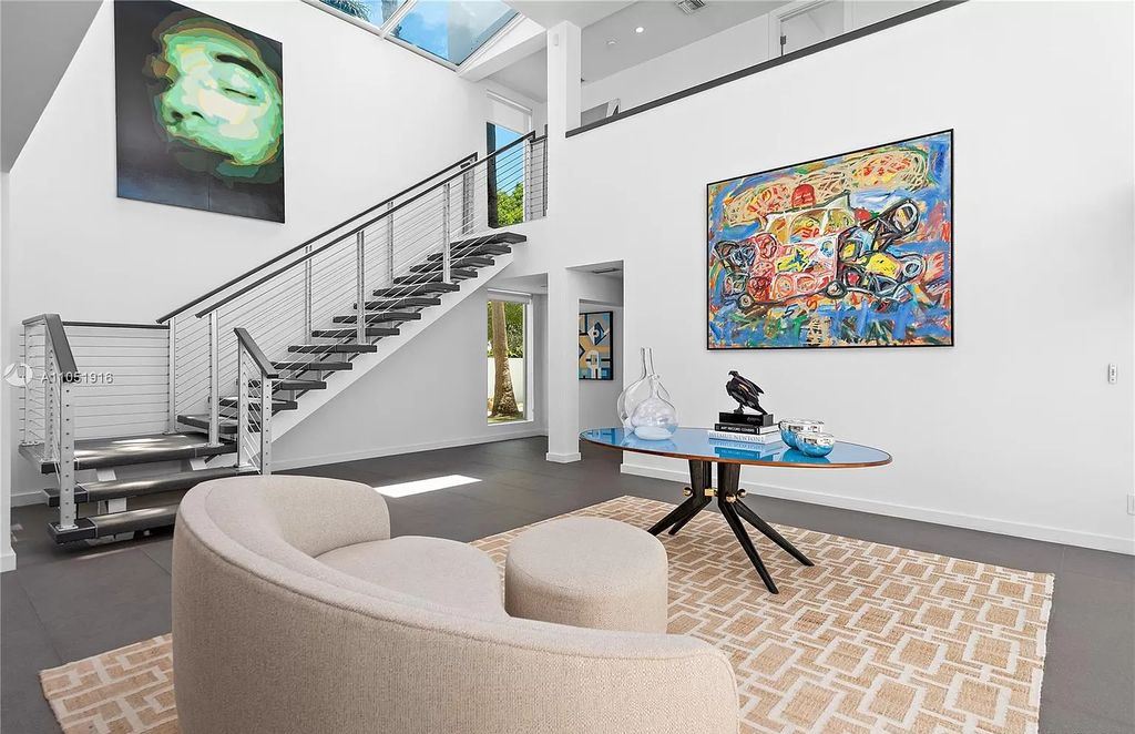 Spectacular-Contemporary-Waterfront-home-in-Key-Biscayne-for-Sale-at-13500000-2