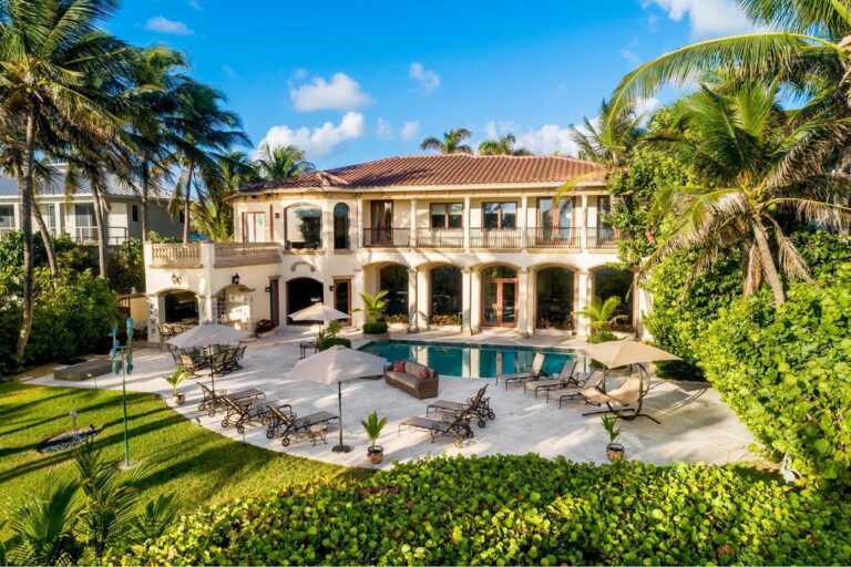 Sumptuous oceanfront residence in Florida with dramatic Atlantic Ocean ...